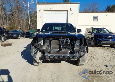 2018 Toyota Tacoma Sr5 z USA, uszkodzony, nr VIN 5TFDZ5BN4JX033119